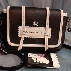 Charming Black and White Cat Crossbody Bag